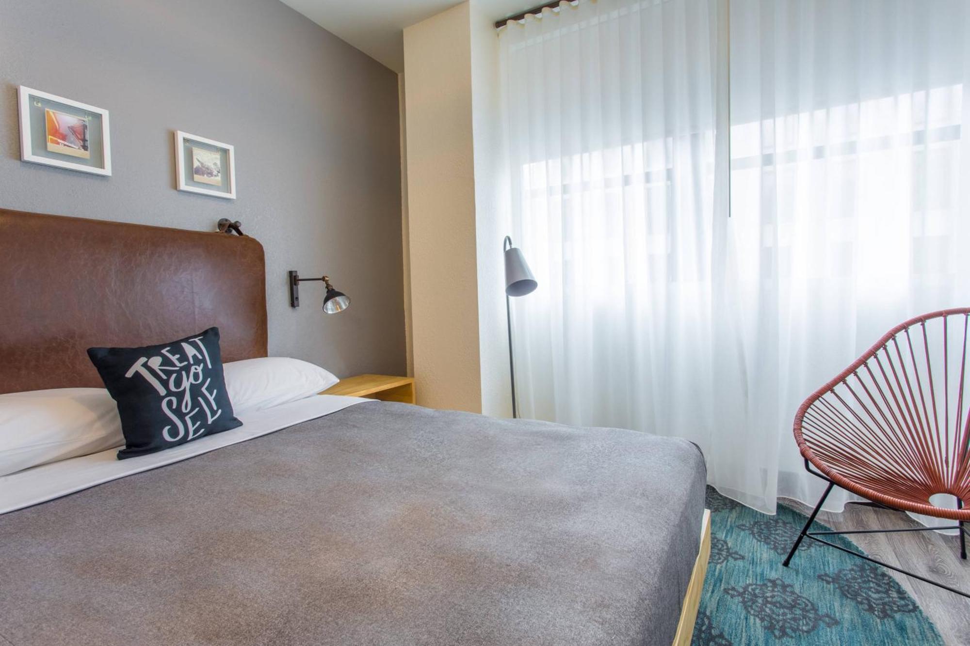 Moxy New Orleans Downtown/French Quarter Area Hotel Buitenkant foto